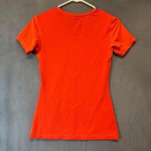 Nike Dri-FIT Women’s Orange Training Shirt Medium M Athletic Tee Sporty Chic Fit